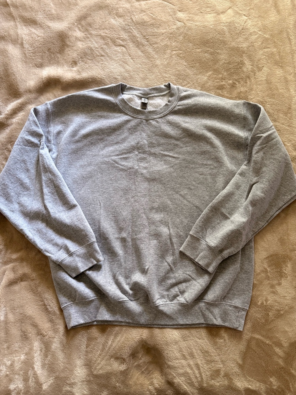 Gildan Men's Crewneck Sweatshirt - Gray